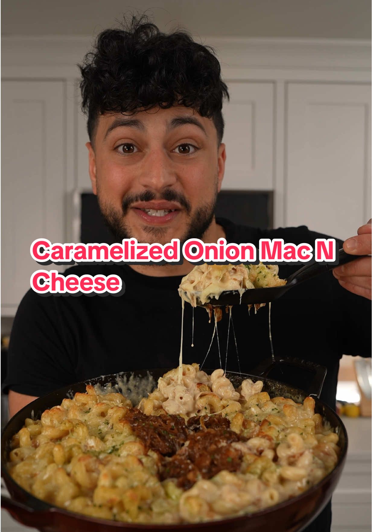 Caramelized Onion Mac N Cheese
