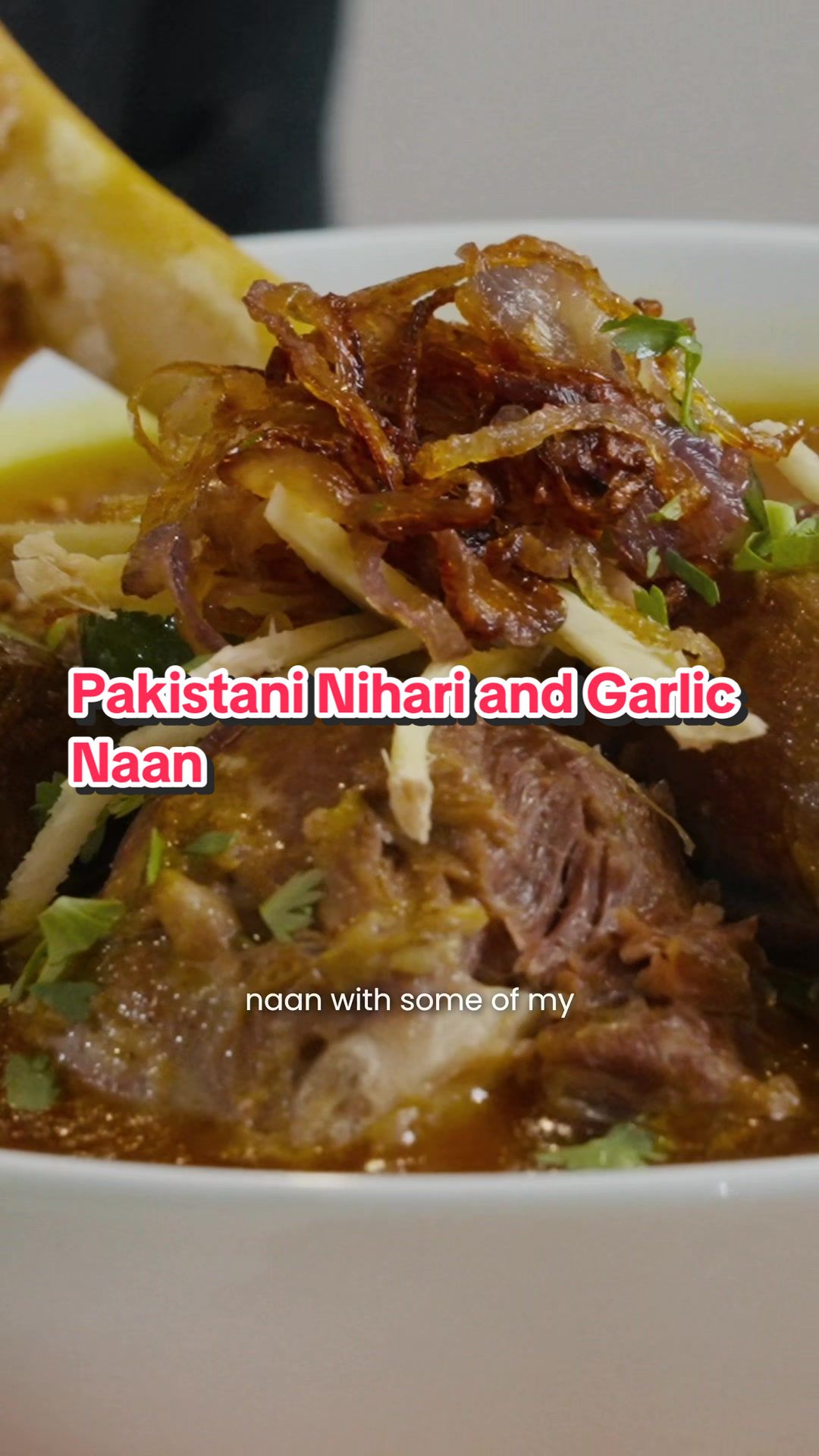 Pakistani Nihari With Garlic Naan