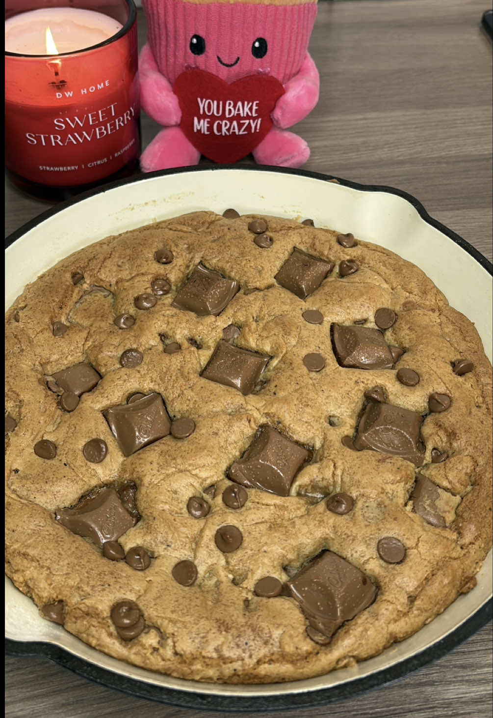 One-Pan Brown Butter Skillet Cookie