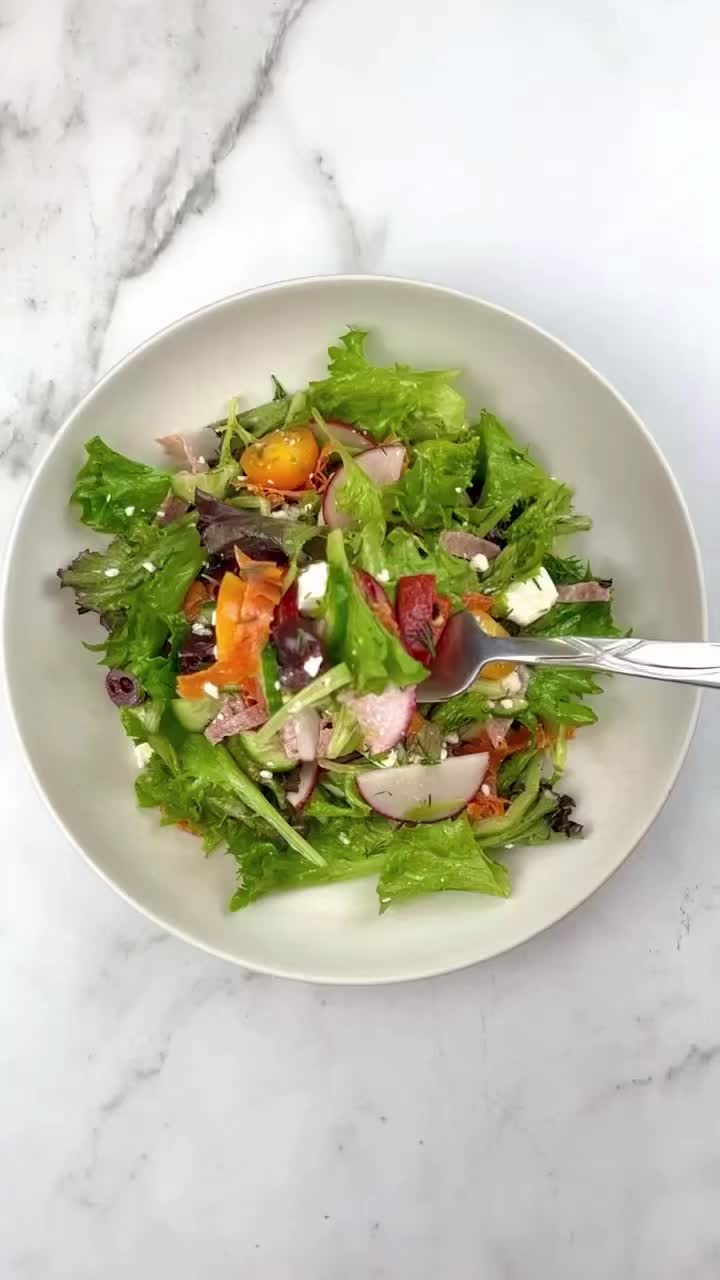 Mediterranean Style Vibrant Salad